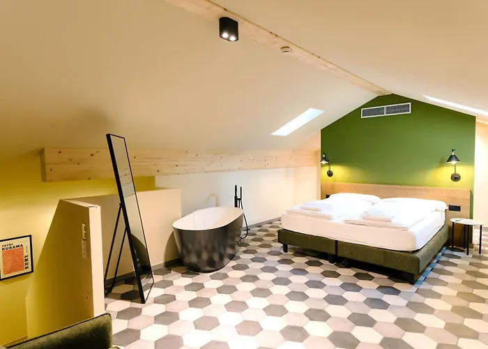 Seven Town House Boutique Hotel